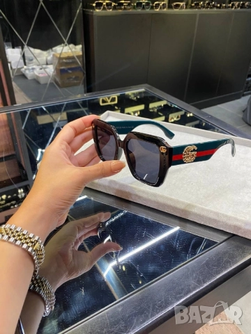 очила с черен обикновен калъф и ув защита gucci , снимка 8 - Слънчеви и диоптрични очила - 51447417