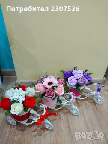 Цветя , снимка 2 - Декорация за дома - 44779571