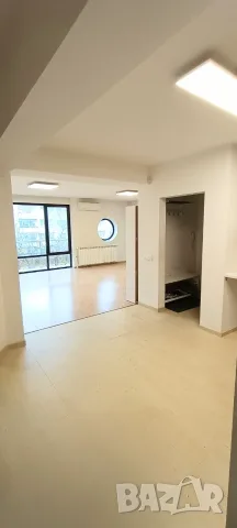 Свободен - 2 бани и 3 тоалетни. кв. Лагера до ВМА, снимка 2 - Апартаменти - 56279375