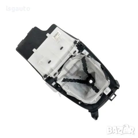 Лайсна с кожа скоростен лост Mazda 6 Estate (GJ, GL) 2013-2019 ID: 135559, снимка 3 - Части - 47618928