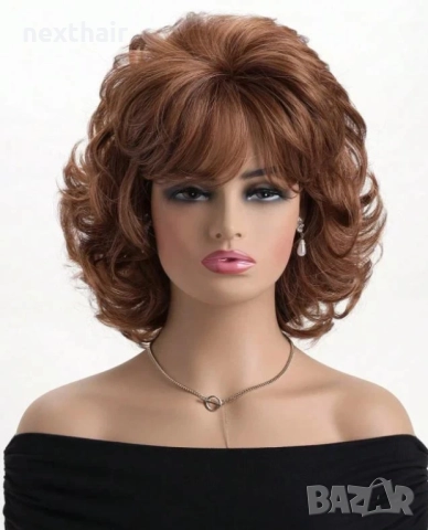 Къса дамска къдрава кафява синтетична перука с бретон