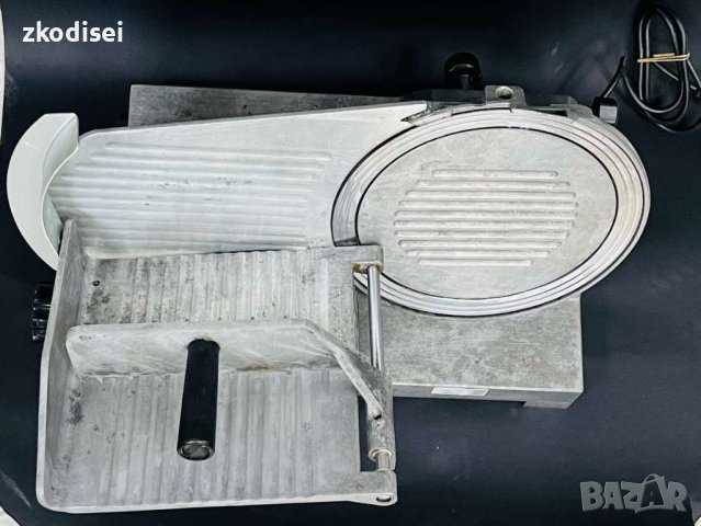 Слайс машина CELME FA250, снимка 2 - Чопъри и пасатори - 41534492