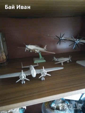 МАКЕТИ НА САМОЛЕТИ, снимка 3 - Коли, камиони, мотори, писти - 44463773