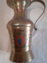 Индийска бронзова гравирана ваза с дръжка, снимка 1 - Антикварни и старинни предмети - 36215250