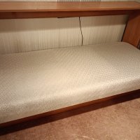 Продавам падащо легло с матрак, снимка 6 - Спални и легла - 43872004