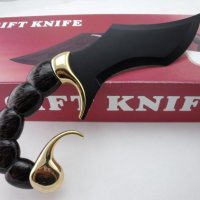 Колекционерски нож с форма и дизайн на Скорпион+стойка, снимка 3 - Колекции - 40739818