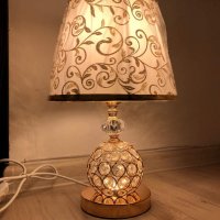 НОВИ Настолни Елегантни лампи Различни цветове,с които да разнообразите своя интериор . , снимка 1 - Настолни лампи - 35506049