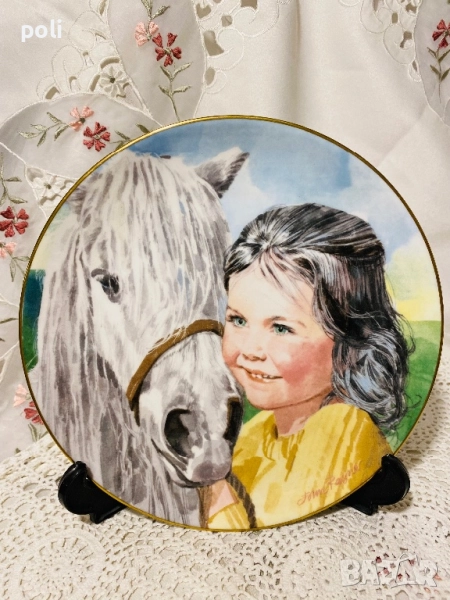 порцеланова чиния за стена , снимка 1