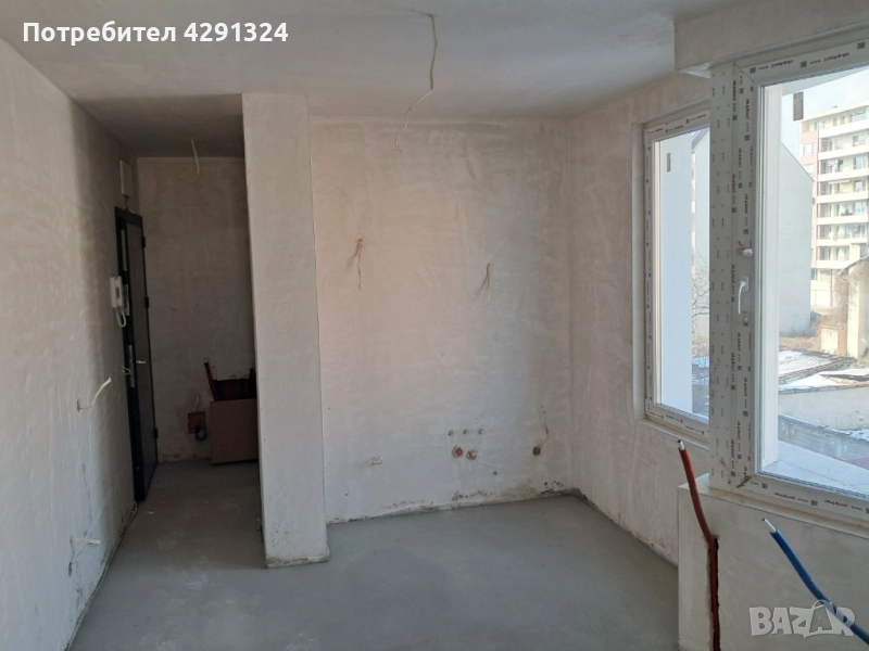 Просторен едностаен апартамент в Красна поляна 3, снимка 1