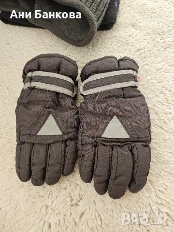 Лот шапки и ръкавици за момче 6-8г, снимка 5 - Шапки, шалове и ръкавици - 48672643