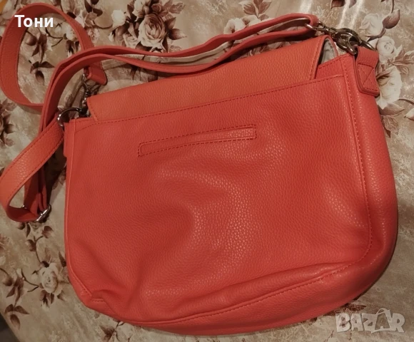 Нова Кожена Дамска Чанта , снимка 3 - Чанти - 51380430