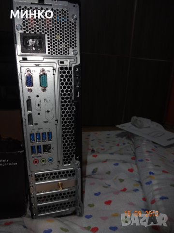 ThinkCentre M900 SFF, снимка 9 - Работни компютри - 40851197