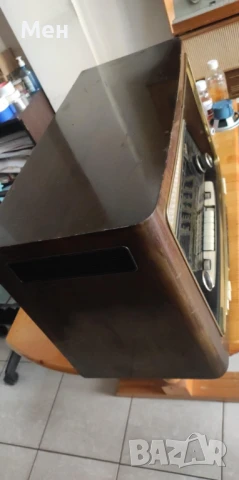 Старо рaдио GRAETZ SIMFONIA 422., снимка 2 - Антикварни и старинни предмети - 51271443