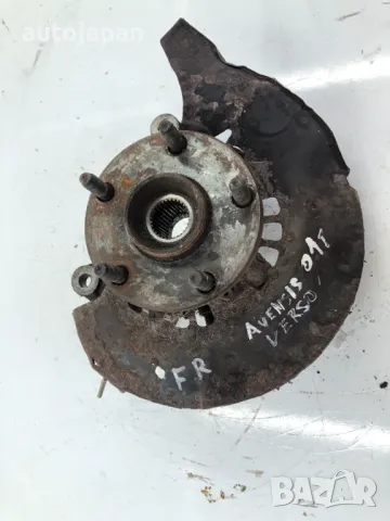 Оборудван шенкел Toyota Avensis Verso 2.0 D 116hp 1CD, снимка 2 - Части - 47422509