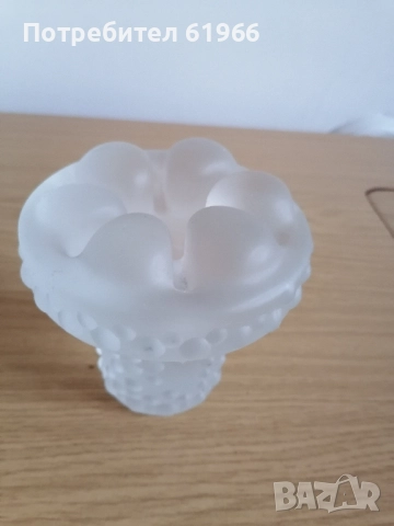 Красив масивен свещник! , снимка 2 - Антикварни и старинни предмети - 49637245