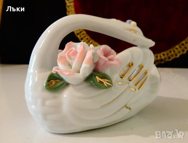 Порцеланова статуетка Лебед,бижутерка. , снимка 2 - Статуетки - 41789663