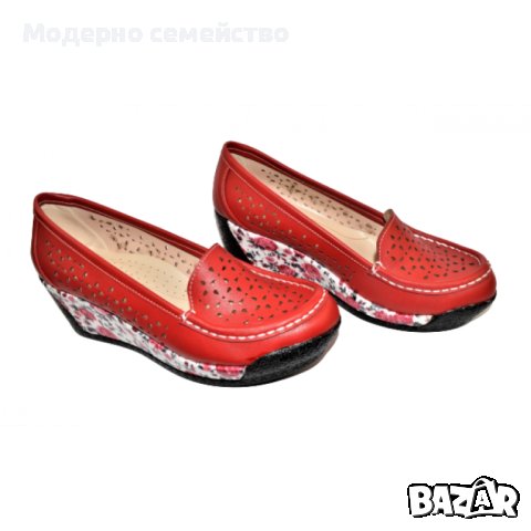 Дамски ежедневни обувки на платформа червено, снимка 1 - Дамски ежедневни обувки - 44142735