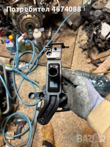 Смукателна тръба на маслената помпа на двигател на Мерцедес Mercedes 2.2Cdi само за 20лв. A651180145