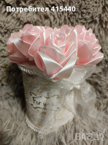 Ръчно изработени сатенени рози, снимка 3 - Подаръци за жени - 44552210