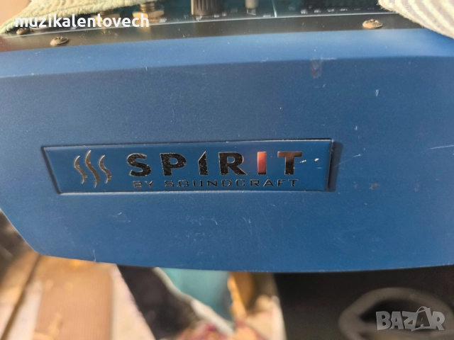 Spirit 324 LIVE DIGITAL 16 Channel Mixer by Soundcraft дигитален аудио смесител миксер + кейс, снимка 11 - Ресийвъри, усилватели, смесителни пултове - 51634804