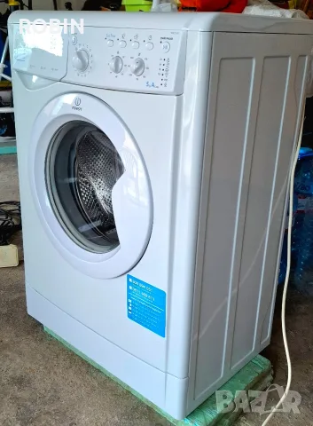 Страхотна пералня Indesit IWSC5105, снимка 4 - Перални - 56045792