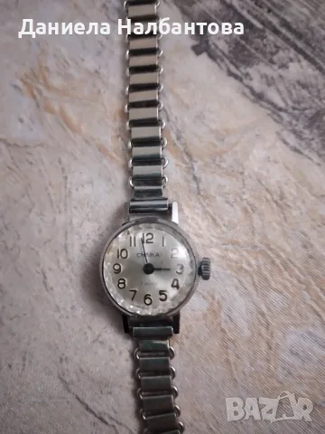 Дамски часовник Чайка, снимка 3 - Дамски - 56349267
