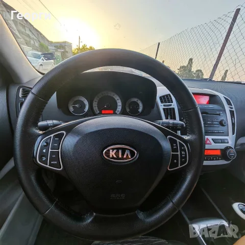 Kia ceed 1.6crdi 116к.с., снимка 10 - Автомобили и джипове - 53374644