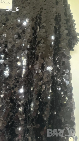 Нова черна блуза с големи пайети , снимка 2 - Туники - 51479086