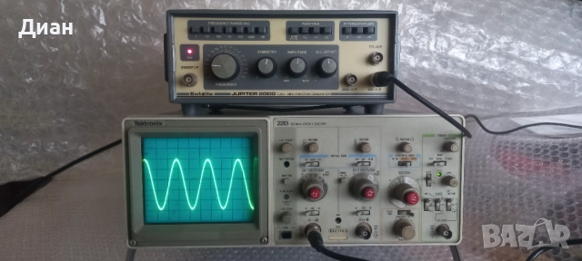 Функционален генератор Jupiter 2000, снимка 2 - Друга електроника - 52897467
