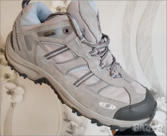 Водоустойчиви туристически обувки SALOMON GORE-TEX номер 40, снимка 1 - Дамски ежедневни обувки - 44287146