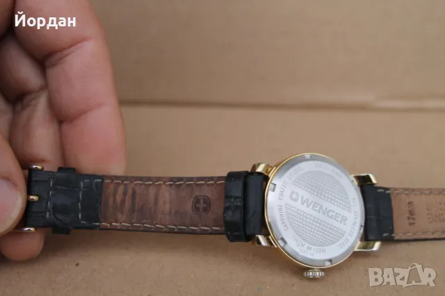 Даммски Швейцарски часовник '' Wenger'' , снимка 5 - Дамски - 49933988