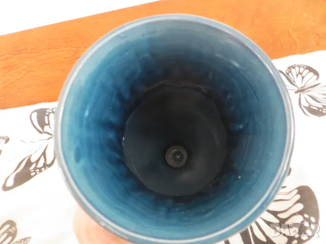 Керамична релефна ваза, снимка 3 - Вази - 49424111