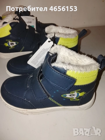 НОВИ с етикет ДЕТСКИ ТОПЛИ БОТИ - N 23 u 24
