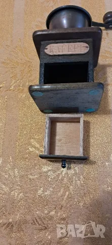 Ретро мелничка за кафе , снимка 11 - Антикварни и старинни предмети - 48331545