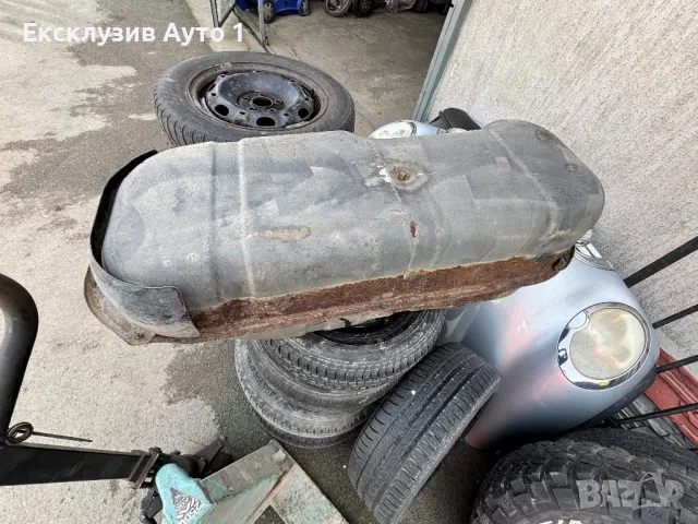 Резервоар Mitsubishi L200