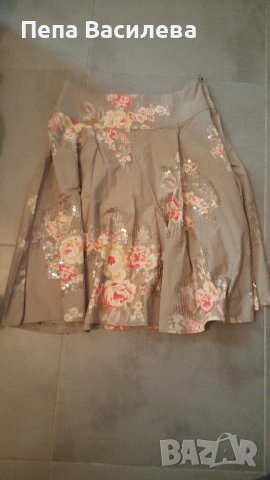 Пола на Essentiel