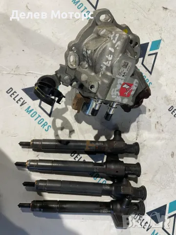 28602948, 9674984080, 28384347, 9674984480 Delphi дюзи с помпа от Opel Zafira Life 2.0 CDTi 