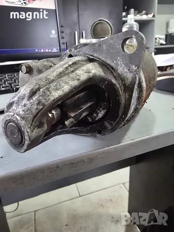 Стартер Nissan / Infiniti 23300M8200, снимка 2 - Части - 53413788