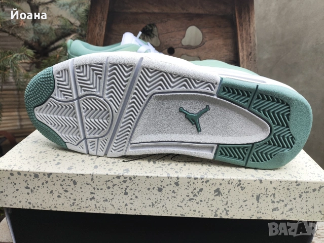 Nike Air Jordan 4 RM, снимка 6 - Маратонки - 53097312