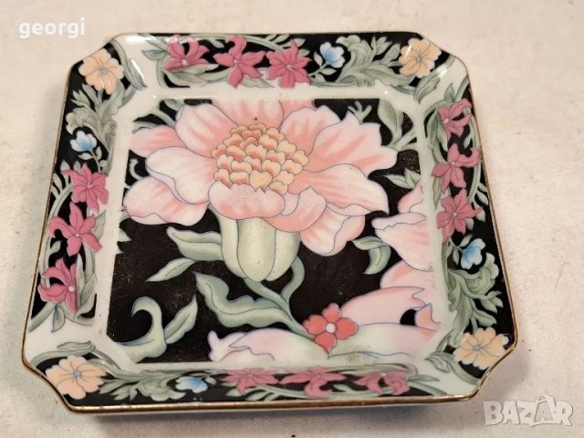 японска порцеланова чинийка с цветя 19/5