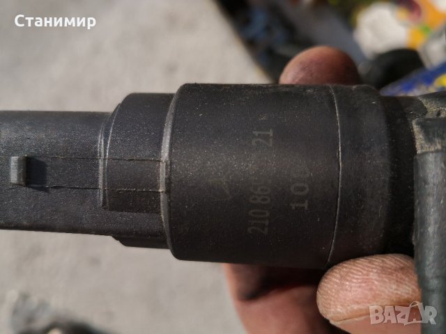  2108691021, Помпичка за стъкломиещо Мерцедес А169, снимка 2 - Части - 35719424