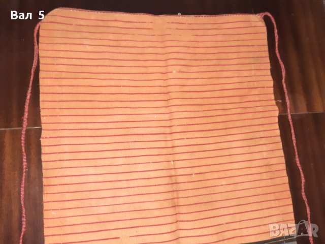 Автентична тъкана престилка , носия, снимка 2 - Антикварни и старинни предмети - 38946724