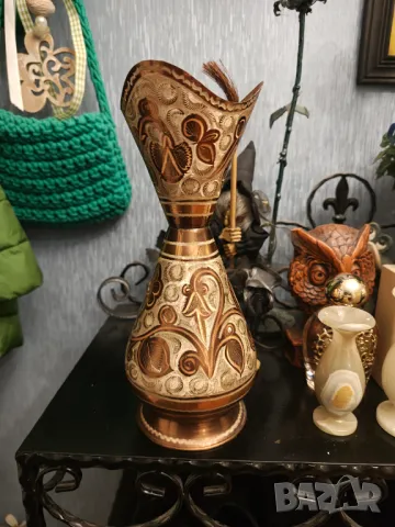 Изумителна ваза ръчна изработка мед ,позлатена мед НАМАЛЕНА 