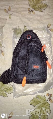 Чанти ,черни за през рамо с изход за жични слушалки, снимка 4 - Чанти - 44357287