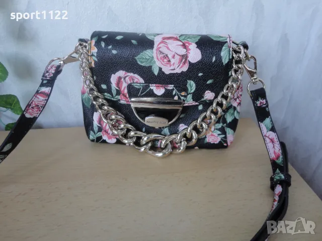 Roccobarocco/оригинална дамска чантичка, снимка 2 - Чанти - 49830041