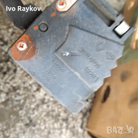 Лостче за чистачки на Renault Clio I Hatchback 05.1990-09.1998, снимка 4 - Части - 49192882