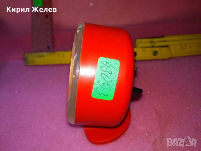 SLAVA MADE in USSR Стар КОЛЕКЦИОНЕРСКИ РУСКИ БУДИЛНИК МЕХАНИЧЕН НАСТОЛЕН ЧАСОВНИК СЛАВА СССР 43093, снимка 7 - Антикварни и старинни предмети - 44534309
