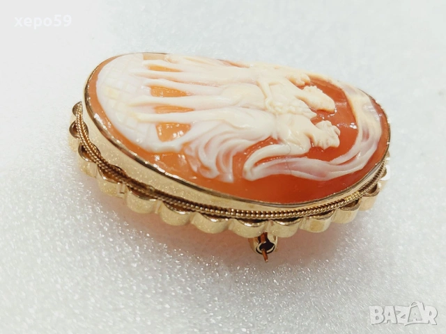 Прекрасен златен викториански медальон(камея)Три грации,злато375., снимка 3 - Колиета, медальони, синджири - 53479234