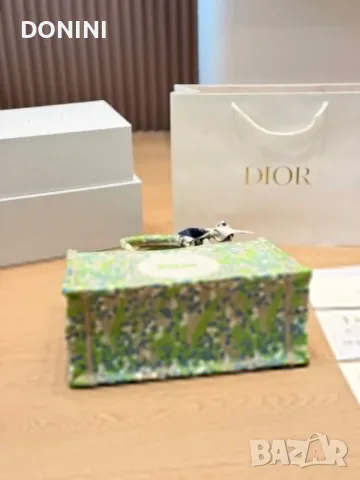 Christian Dior Дамска чанта, кожа, снимка 5 - Чанти - 56315897