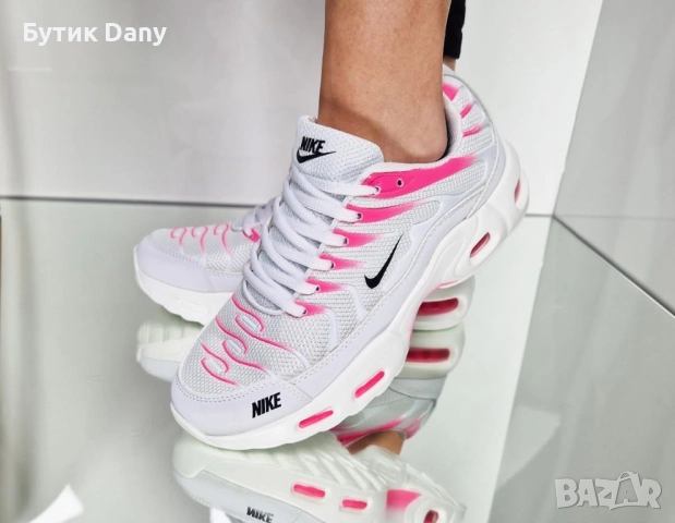 Дамски маратонки Nike